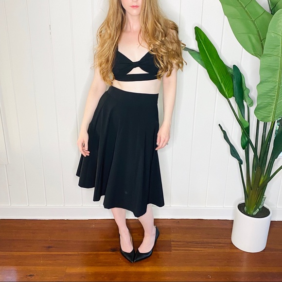 Trina Turk Black Flare Tea / A-Line Midi Skirt (6) - Picture 2 of 14